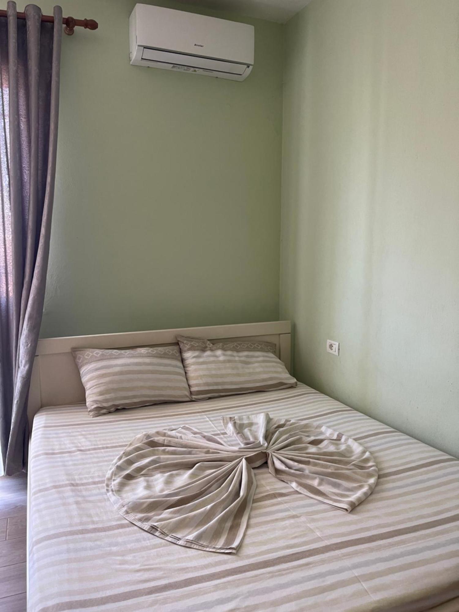 Vila Vladi Durrës 外观 照片