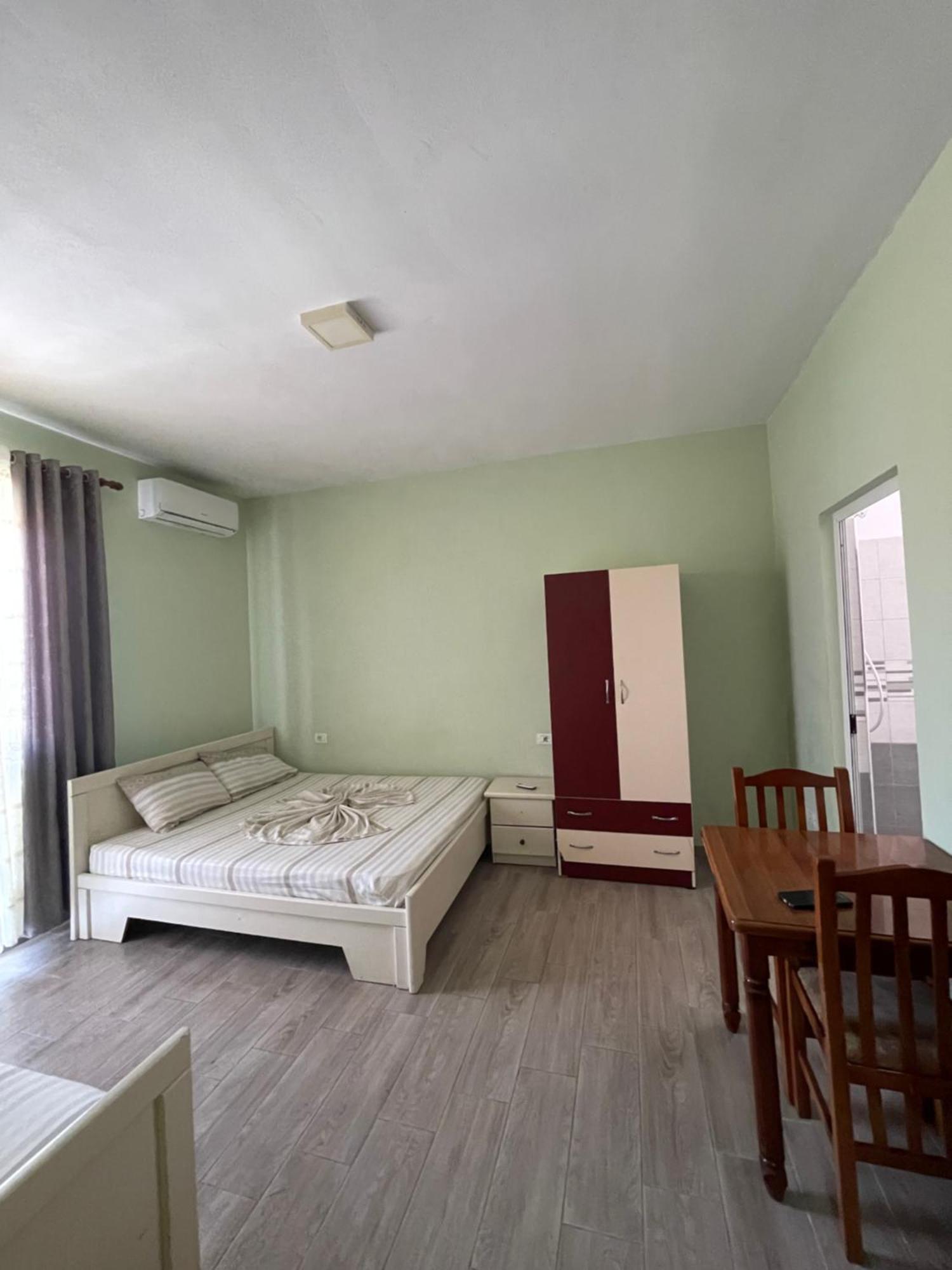 Vila Vladi Durrës 外观 照片