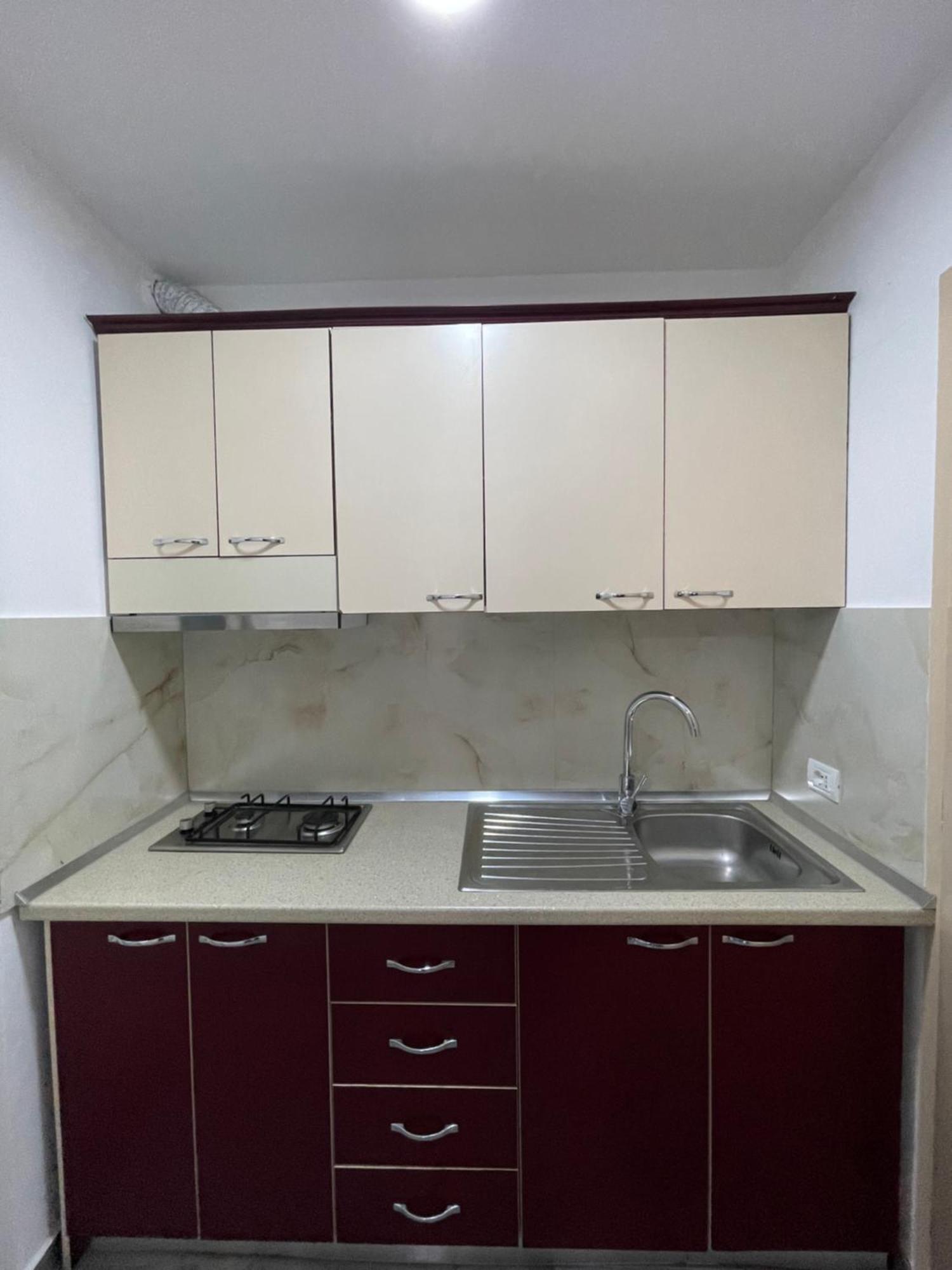 Vila Vladi Durrës 外观 照片